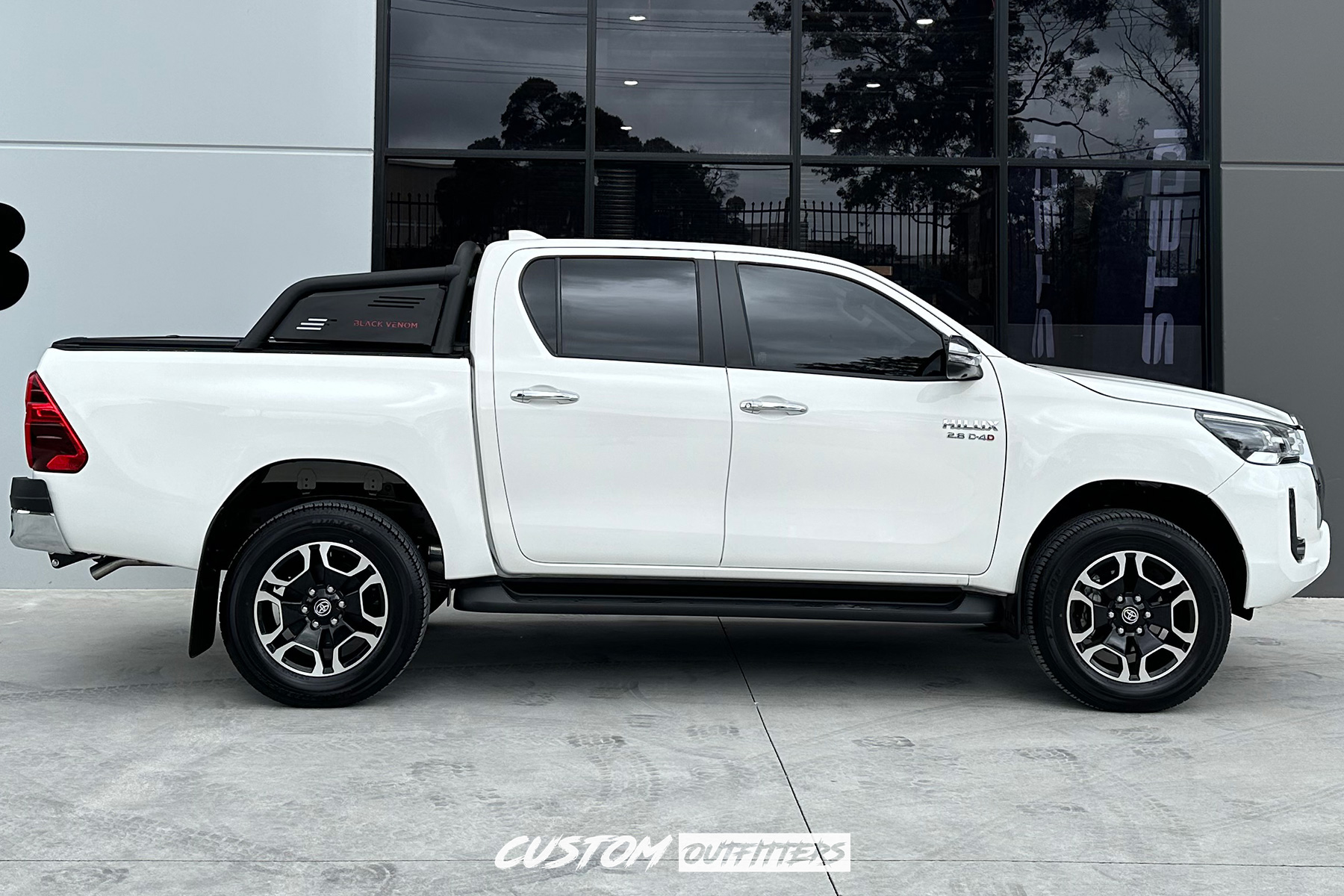 Toyota Hilux SR5 Build